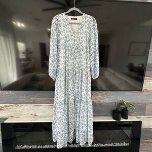 Sugar lips White and Blue Long Sleeve V-Neck Sundress